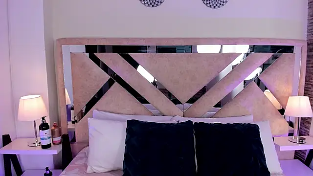 ximena vasquez8 online show from March 7, 2026, 3:02 am