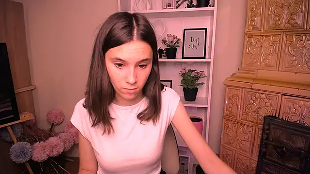 Snapshot of RosaRay_ chatting on June 30, 2026, 6:02 am RosaRay online show from June 30, 2026, 6:02 am