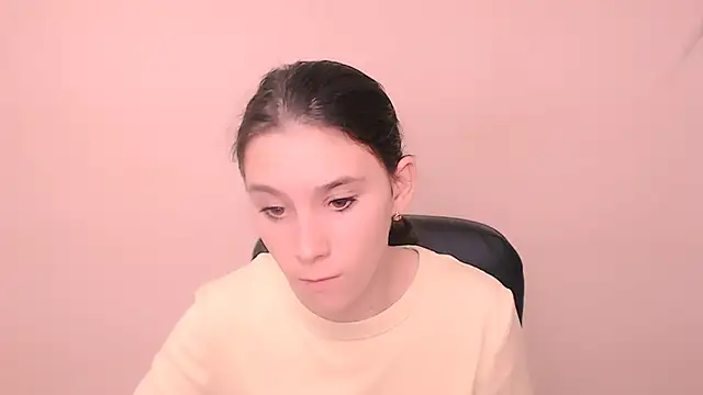 RosaRay  online show from October 29, 2025, 7:51 am