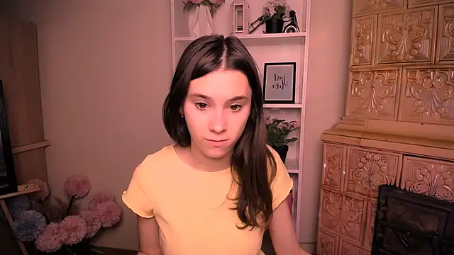 RosaRay  online show from May 6, 2026, 6:17 am