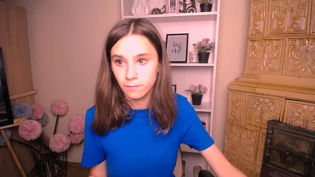 Snapshot of RosaRay_ chatting on July 18, 2026, 6:00 am RosaRay online show from July 18, 2026, 6:00 am