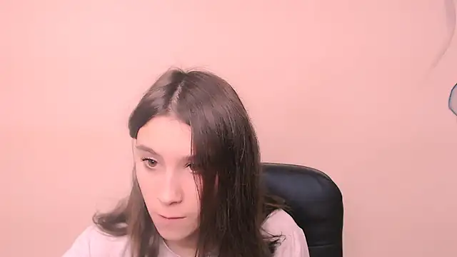 RosaRay  online show from November 11, 2025, 7:58 am