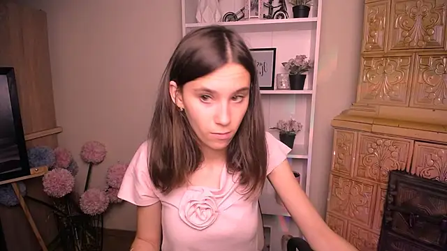 Snapshot of RosaRay_ chatting on July 14, 2026, 6:40 am RosaRay online show from July 14, 2026, 6:40 am