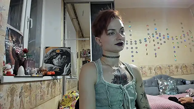 Snapshot of WatsonMi chatting on November 26, 2025, 4:51 pm WatsonMi online show from November 26, 2025, 4:51 pm