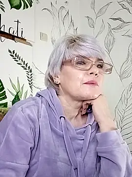 Catty Lady online show from February 4, 2026, 8:59 pm