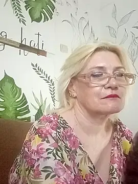 Snapshot of Catty_Lady chatting on June 27, 2026, 7:20 pm Catty Lady online show from June 27, 2026, 7:20 pm