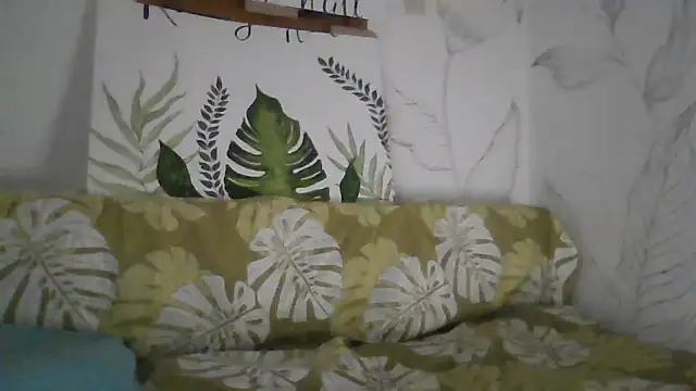 Catty Lady online show from December 14, 2025, 6:46 pm