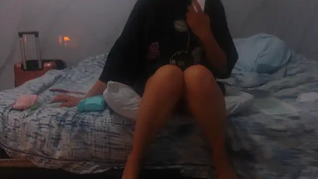 Snapshot of sabrina_v_ chatting on November 23, 2025, 3:16 am sabrina v online show from November 23, 2025, 3:16 am