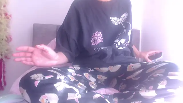 Snapshot of sabrina_v_ chatting on February 20, 2026, 7:05 pm sabrina v online show from February 20, 2026, 7:05 pm