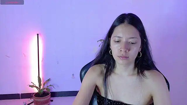 Sarasavage online show from March 3, 2026, 2:02 pm