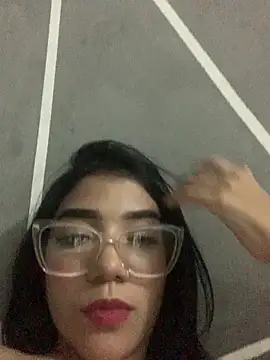 ElaRose 12 online show from November 18, 2025, 11:26 pm