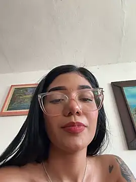 ElaRose 12 online show from June 23, 2026, 7:23 pm