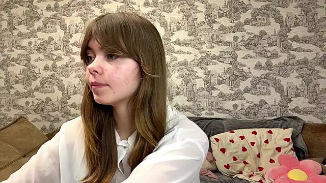 CoralinaEastoy online show from September 30, 2025, 8:37 pm