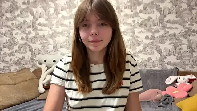 CoralinaEastoy online show from September 21, 2025, 9:09 pm