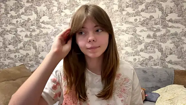 CoralinaEastoy online show from September 19, 2025, 9:19 pm