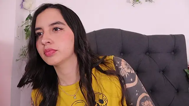 kaylee lee online show from February 13, 2026, 4:23 am