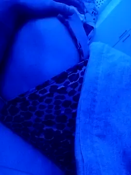 picyu060 online show from November 28, 2025, 10:21 pm