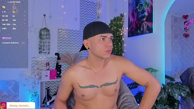 jhosepMoreno online show from April 22, 2026, 1:40 pm