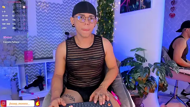 jhosepMoreno online show from May 2, 2026, 11:59 am