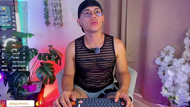 jhosepMoreno online show from May 4, 2026, 1:03 pm