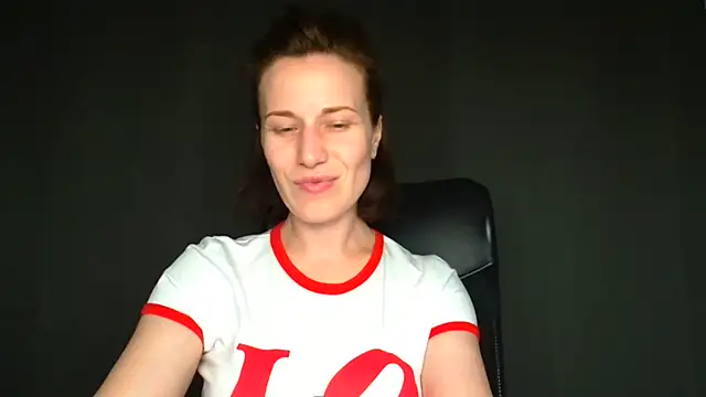 Snapshot of Kelly_Kisss chatting on June 2, 2026, 11:32 am Kelly Kisss online show from June 2, 2026, 11:32 am