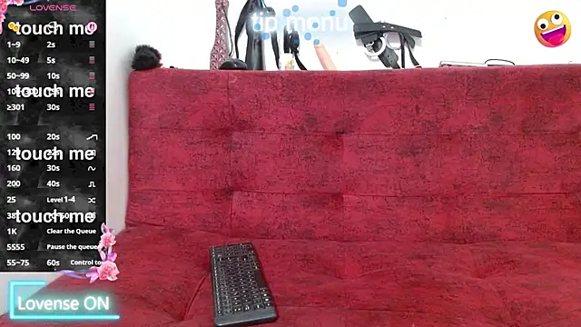 naomi powel online show from February 14, 2026, 3:01 pm