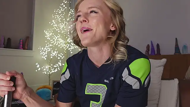 Taylorlove303 online show from January 17, 2026, 11:25 am