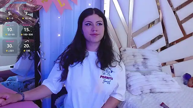 hannia baileys online show from April 24, 2026, 9:39 pm