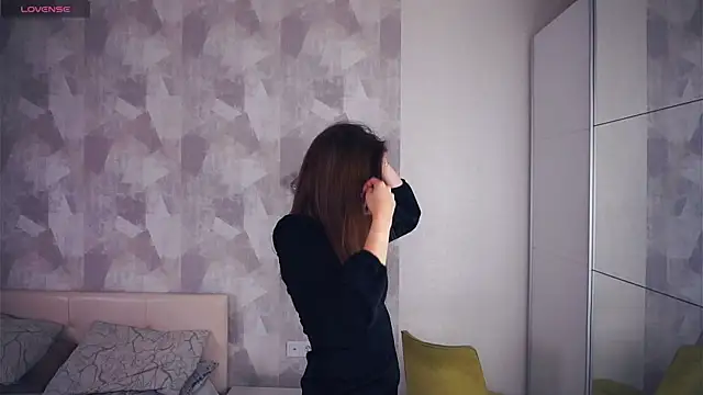 Snapshot of SilverGalen chatting on November 10, 2025, 5:23 am SilverGalen online show from November 10, 2025, 5:23 am