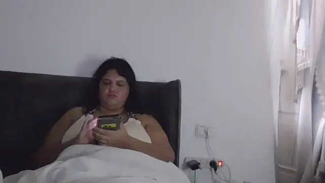 Snapshot of maayanlevi2 chatting on March 25, 2026, 2:49 pm maayanlevi2 online show from March 25, 2026, 2:49 pm