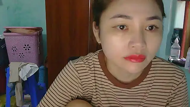 Uhem112 online show from October 14, 2025, 12:22 am