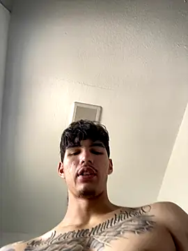 Snapshot of funbigdickk chatting on September 10, 2025, 6:29 pm funbigdickk online show from September 10, 2025, 6:29 pm