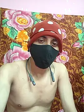 Seducing couple online show from May 6, 2026, 8:51 am