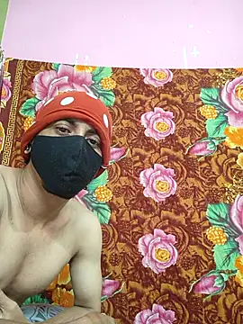 Snapshot of Seducing_couple chatting on July 8, 2026, 4:24 am Seducing couple online show from July 8, 2026, 4:24 am