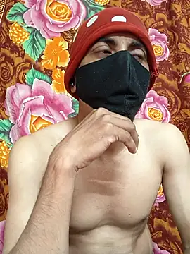 Seducing couple online show from February 3, 2026, 10:31 am