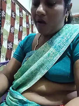 Snapshot of papukurty chatting on June 15, 2026, 4:17 pm papukurty online show from June 15, 2026, 4:17 pm