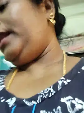 Snapshot of papukurty chatting on August 1, 2026, 3:48 am papukurty online show from August 1, 2026, 3:48 am