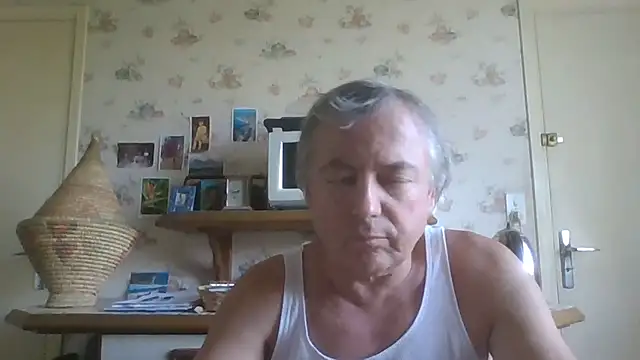 Snapshot of gegevincent chatting on May 27, 2026, 2:13 pm gegevincent online show from May 27, 2026, 2:13 pm