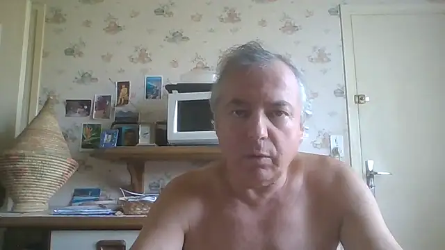 Snapshot of gegevincent chatting on June 26, 2026, 10:43 am gegevincent online show from June 26, 2026, 10:43 am