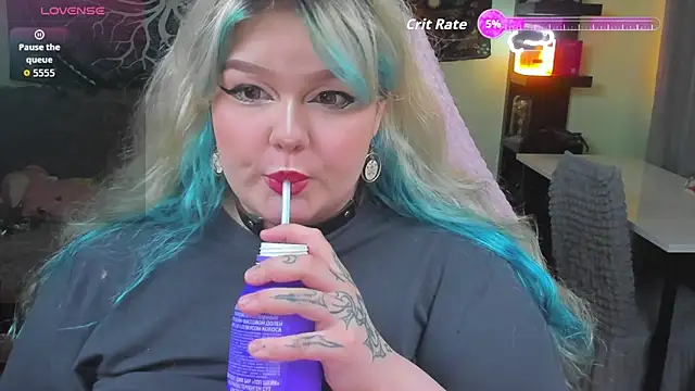  CandyM1lky  online show from November 11, 2025, 6:41 am