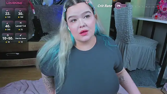  CandyM1lky  online show from November 21, 2025, 6:34 am