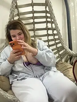 Snapshot of aydabella7777 chatting on February 19, 2026, 6:38 pm aydabella7777 online show from February 19, 2026, 6:38 pm