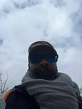 frenchblackc31 online show from March 8, 2026, 10:51 am