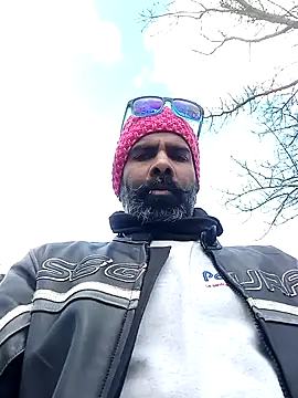 frenchblackc31 online show from March 9, 2026, 1:25 pm