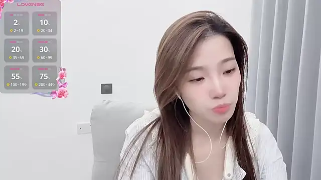 yuyu 77 online show from October 23, 2025, 3:43 pm