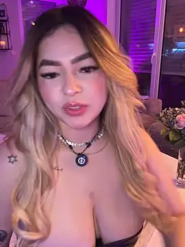 OriannaFox online show from February 10, 2026, 6:07 pm