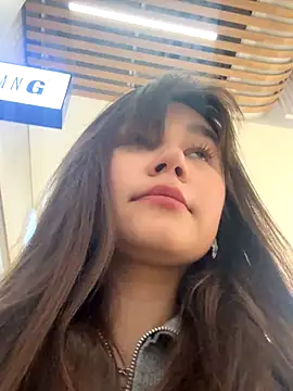 Snapshot of Julia_PR0 chatting on October 9, 2025, 10:38 am Julia PR0 online show from October 9, 2025, 10:38 am