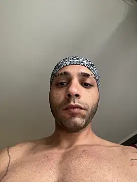Snapshot of 1Richrichard1 chatting on June 4, 2026, 6:18 am 1Richrichard1 online show from June 4, 2026, 6:18 am