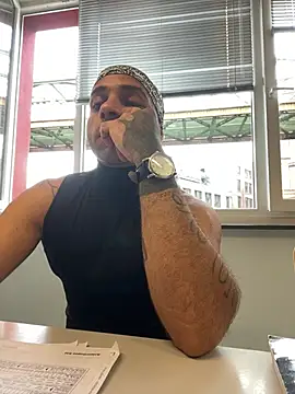 1Richrichard1 online show from July 9, 2026, 11:42 am