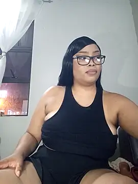 MadamPinky online show from November 23, 2025, 6:07 pm